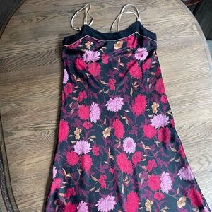 Jones New York (L) floral print slip dress